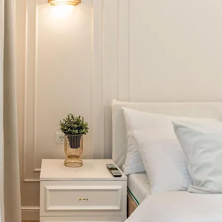 Lägenhet Confort Si Eleganta - Elit Lrl
